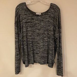 Black and white (almost a gray) long sleeve drop shoulder T w/open back detail.